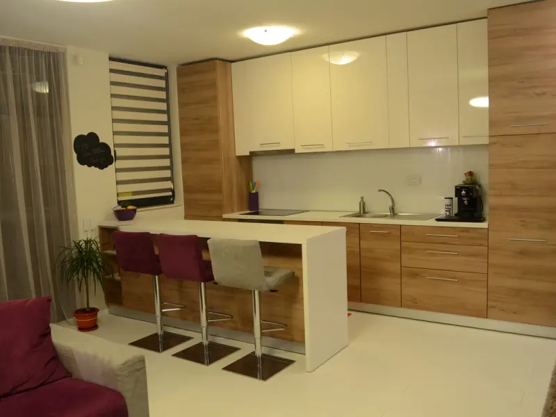 Casele cititorilor: Anda si apartamentul pe care si l-a amenajat singura