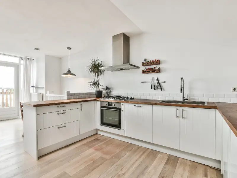 Amenajări de bucătărie: cum să combini funcționalitatea cu estetica