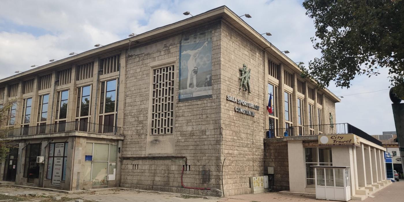 Semnal de alarmă: Sala Sporturilor din Constanța, un pericol public iminent