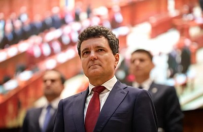 Tensiuni în Parlament! Ședință fulger pentru numirea noilor judecători la CCR. Pe cine va alege Nicușor Dan după plecarea lui Marian Enache