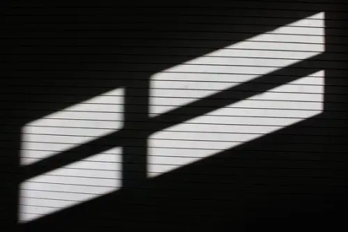 Jaluzele cu rulou: de ce să le alegi? Ghid practic