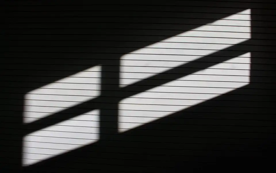 Jaluzele cu rulou: de ce să le alegi? Ghid practic