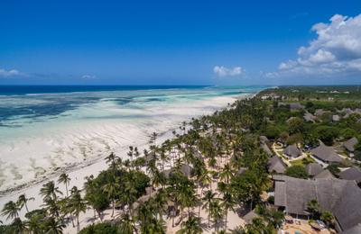 Pescuitul cu localnicii, una dintre cele mai apreciate excursii opționale în Zanzibar