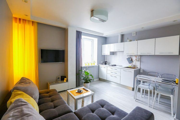 Amenajare in culori intr-un spatiu de 35 metri patrati