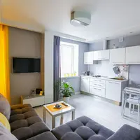 Amenajare in culori intr-un spatiu de 35 metri patrati