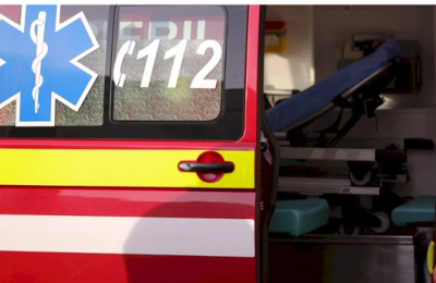 Un elev de 14 ani din București a ajuns la spital, după ce un coleg de-al său l-a rănit cu un briceag