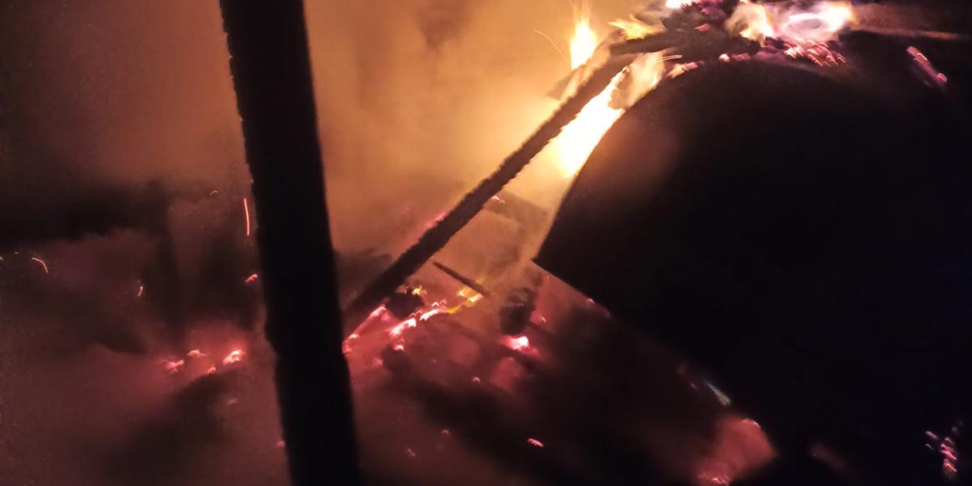 Incendiu izbucnit noaptea trecută la anexa unei gospodării de pe strada Someșului din Cluj-Napoca