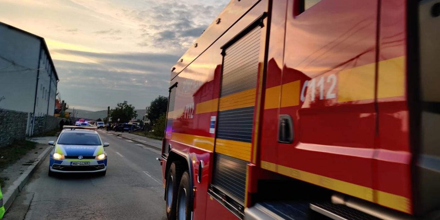 Intervenție ISU Cluj, în această dimineață, la sediul unei firme care încarcă butelii de oxigen
