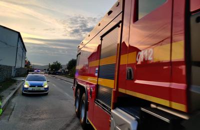 Intervenție ISU Cluj, în această dimineață, la sediul unei firme care încarcă butelii de oxigen