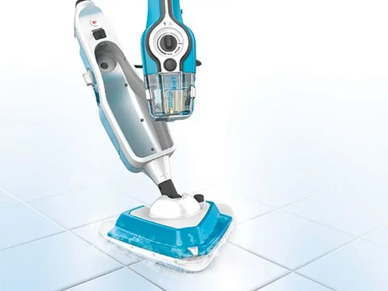 Curata si dezinfecteaza podeaua dintr-o singura miscare! 5 motive pentru care sa alegi un aparat de curatat cu abur