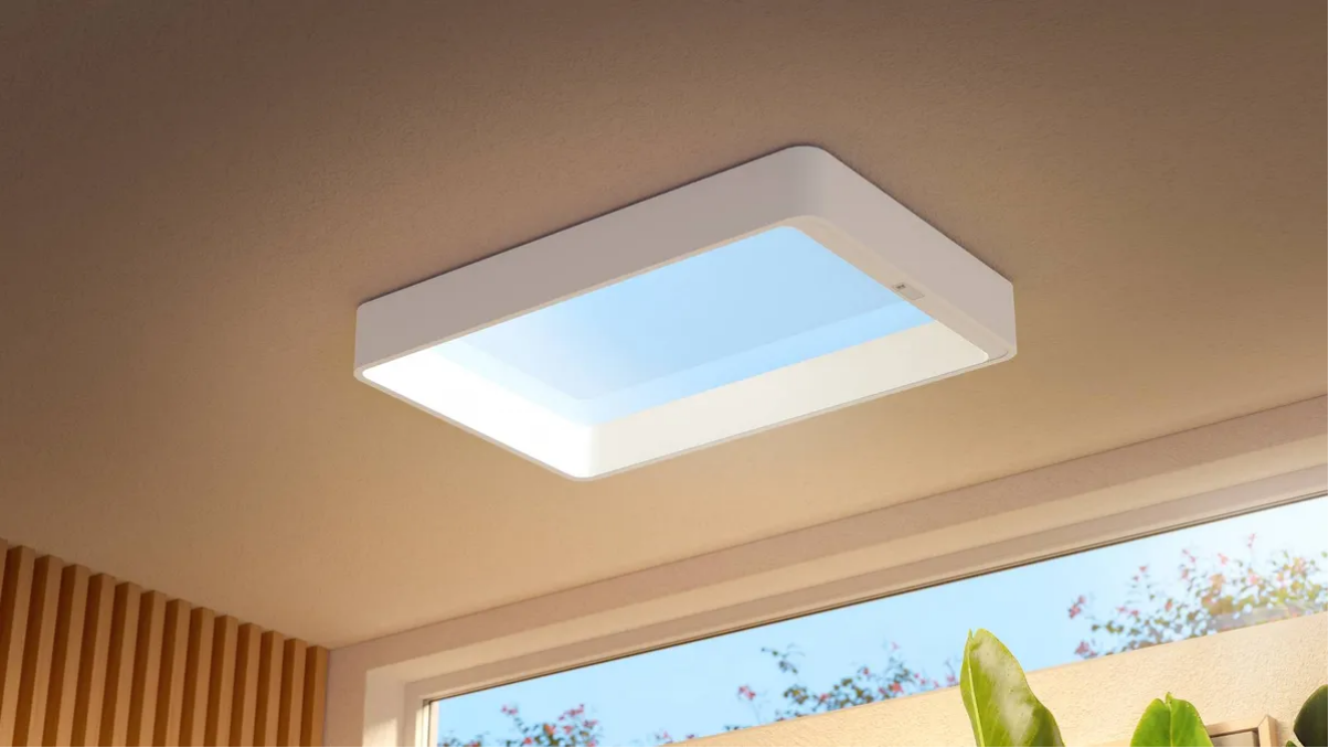 Philips Skylight: plafoniera inteligentă care încearcă să aducă senzația luminii naturale în locuință