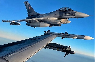 Incident la graniță: O dronă rusească a intrat în spațiul aerian al României / După avioane F-16, două aeronave Eurofighter Typhoon au fost ridicate de la sol pentru a monitoriza situația
