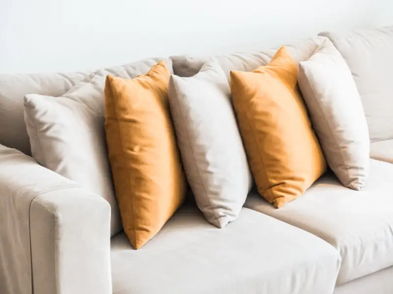 Care este cea mai buna metoda de a aranja sufrageria pentru a economisi cat mai mult spsatiu