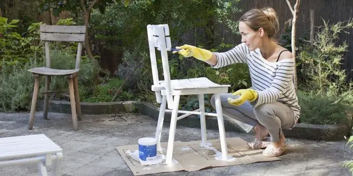 5 sfaturi pentru vopsirea corecta a unei piese de mobilier