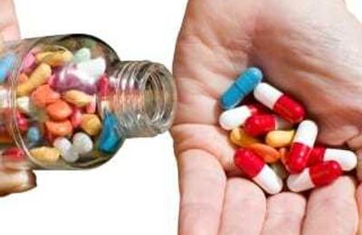 STUDIU: Farmaciile din Romania ar putea raporta cumulat o cifră de afaceri de 30 miliarde lei în acest an