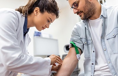 Testare gratuită pentru HIV și hepatite în trei spitale din București. Rezultatele sunt disponibile în doar 15 minute, iar confidențialitatea este garantată. Singura condiție necesară este…