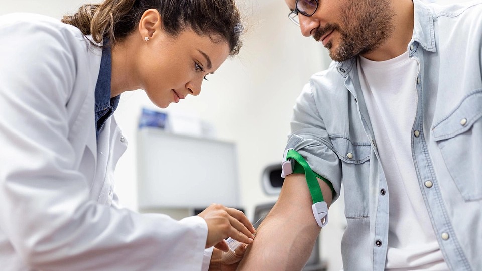 Testare gratuită pentru HIV și hepatite în trei spitale din București. Rezultatele sunt disponibile în doar 15 minute, iar confidențialitatea este garantată. Singura condiție necesară este…
