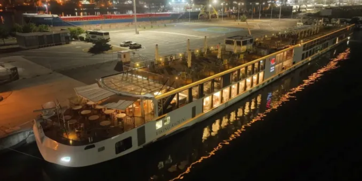 Croazierele fluviale revin în forță: Sute de turiști străini au debarcat în Portul Constanța de pe nava Viking Kadlin