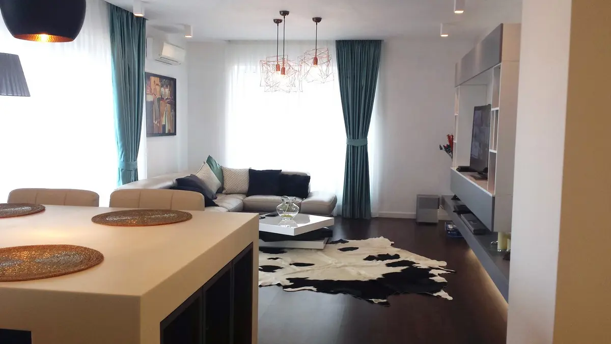 Reamenajarea eclectica a unui apartament de 3 camere din Bucuresti