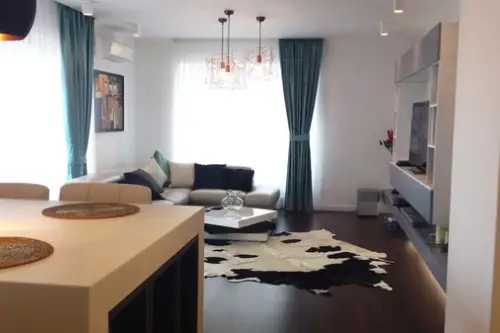 Reamenajarea eclectica a unui apartament de 3 camere din Bucuresti