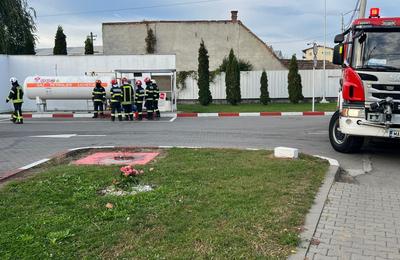 Alertă la o stație de carburanți din Cluj-Napoca. Au fost sesizate scurgeri de gaz de la o pompă GPL