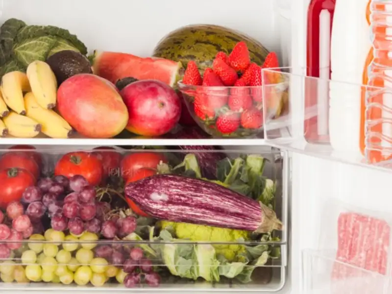 Cum sa prevenim mirosul neplacut din frigider