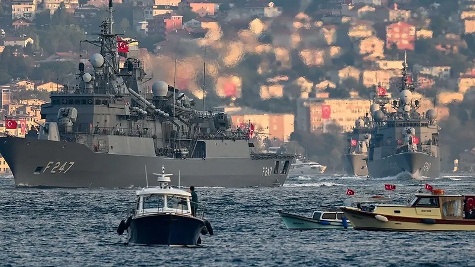 Turcia și Franța își fac portavioane pentru a se impune în Mediterana și Marea Neagră. Care e mai tare?