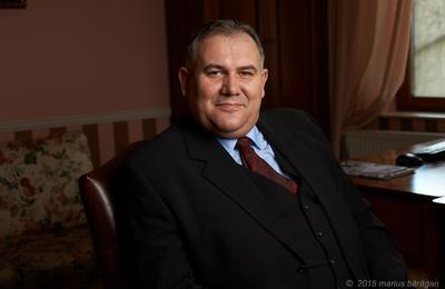 Retaileri, după consultările de la Palatul Victoria: A fost o discuţie exploratorie, însă este important că decizia va fi luată pentru toţi operatorii de pe lanţul economic/ Nu s-a discutat despre cifre/ Ideea e că se va implementa pe o perioadă limitată