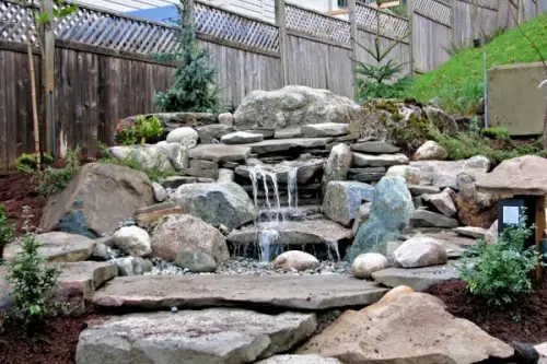 5 proiecte DIY pentru grădină cu care puteți atrage atenția trecătorilor