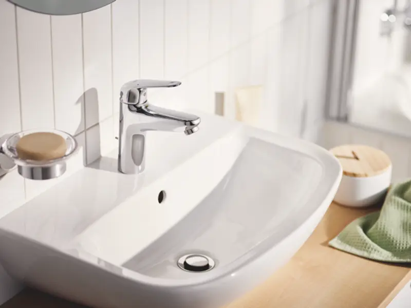 Un nou an, o nouă baie: Modernizare DIY prin relansarea gamei de baterii GROHE Swift