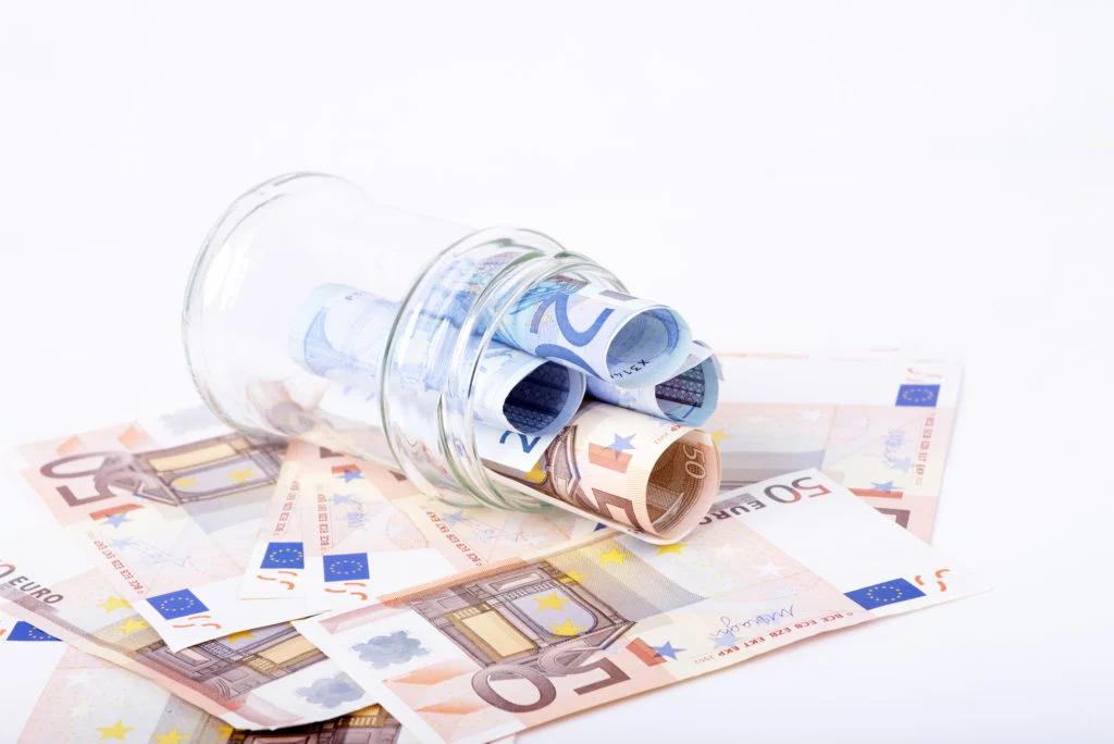 Recesiunea din 2023 îi va afecta grav pe cei bogați