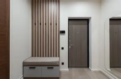 Top 10 Useful Furniture Pieces for a Small Entryway