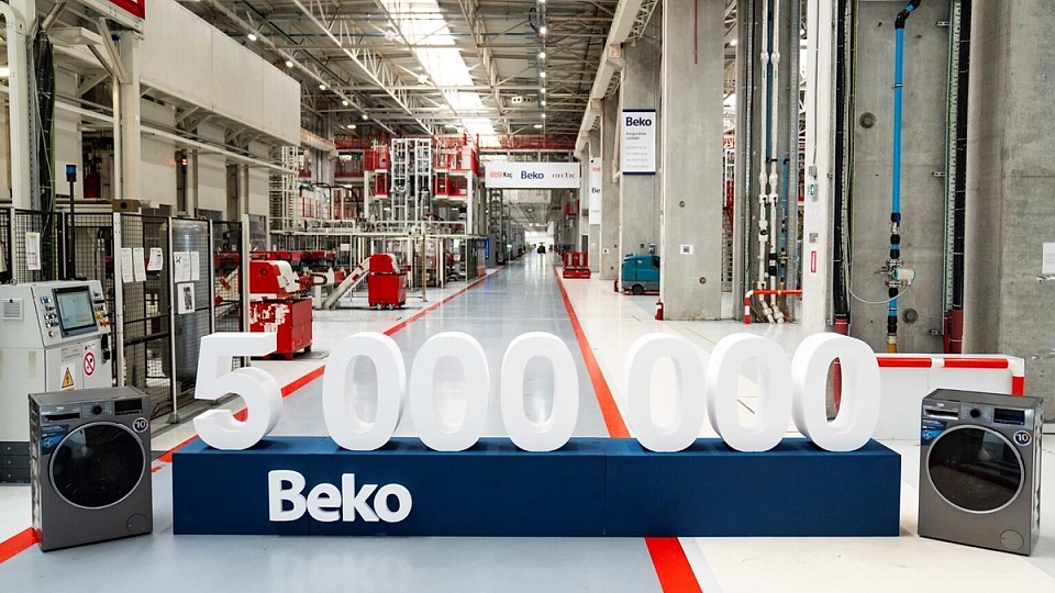 Beko România depășește pragul de 5 milioane de mașini de spălat rufe produse în fabrica Industry 4.0 din Ulmi