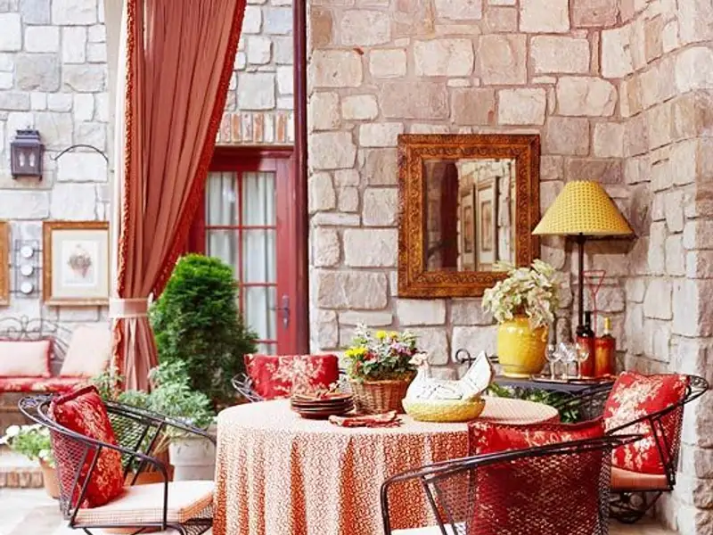 Povestea unor perdele si draperii in culoarea cireselor amare