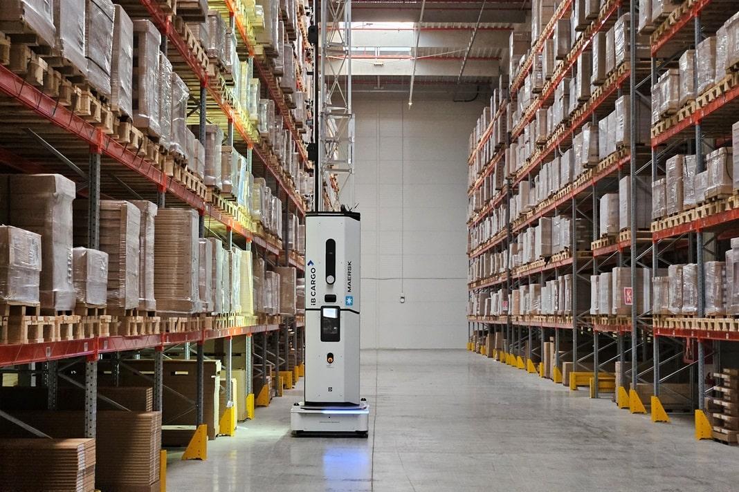Roboții autonomi Dexory lucrează pentru prima oară într-un centru logistic din România