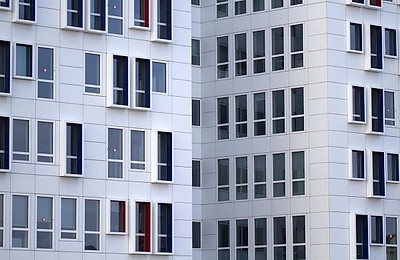 Zâmbetul de joi | Aventuri imobiliare
