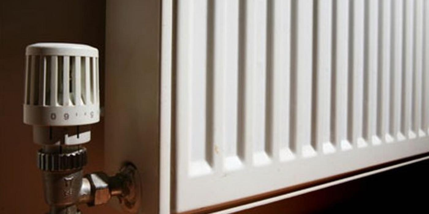 A treia tranşă prin care Ministerul Dezvoltării sprijină autorităţile locale pentru încălzirea pe bază de păcură, cărbune şi biomasă, repartizată către 11 localităţi/ Valoarea peste 17 milioane de lei