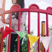 Cum să-ți transformi curtea într-un loc de joacă sigur și distractiv pentru copii