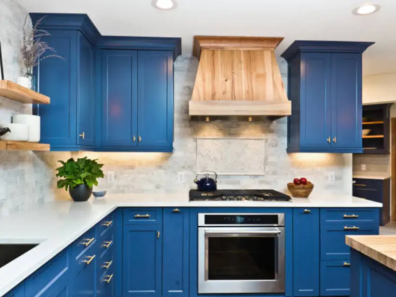 Cumpărarea hotei: Cum alegi o hotă eficientă, care se armonizează perfect cu decorul