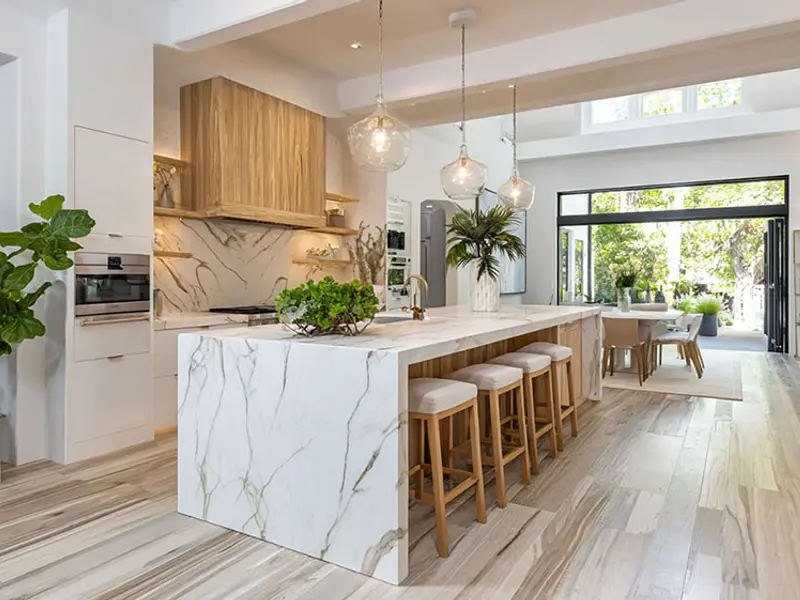 Idei de amenajare cu gresie tip parchet pentru living, dormitor și bucătărie