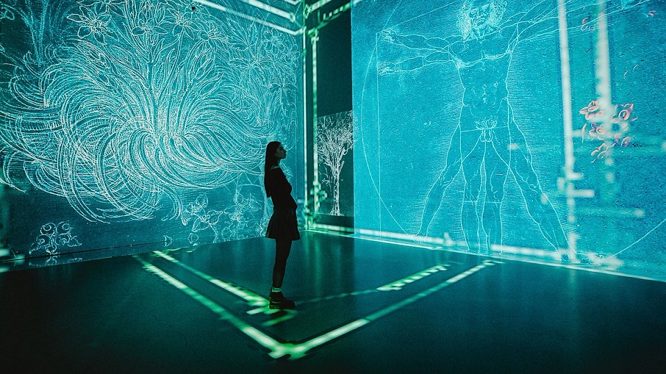 „Da Vinci – The Immersive Show”: Expoziția imersivă de la MINA București care te poartă în mintea unui geniu