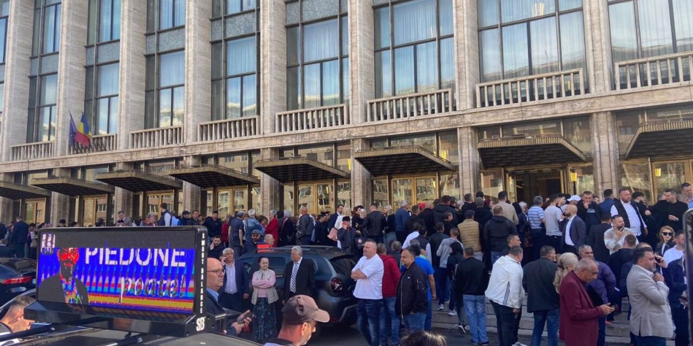 Cristian Popescu Piedone, campanie inedită cu mașinuțe pentru lansarea candidaturii la Primăria Generală