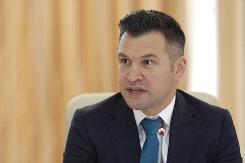 Ionuţ Stroe (PNL): Nu cred că în momentul de faţă ar fi oportun să punem această suprataxare a marilor companii, lucrurile acesta se vor vedea imediat în preţuri / Dacă ne putem gândi la o suprataxare, o putem face în domeniul energiei