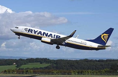 Ryanair lansează un abonament anual care include locuri rezervate