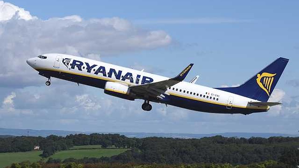 Ryanair lansează un abonament anual care include locuri rezervate