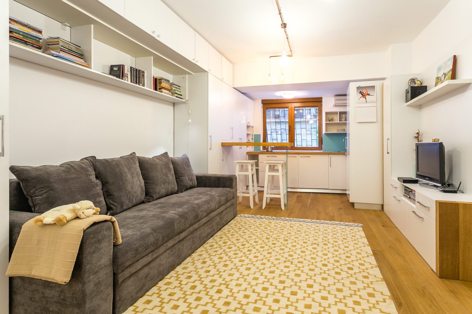 Design minimalist intr-o garsoniera din Bucuresti