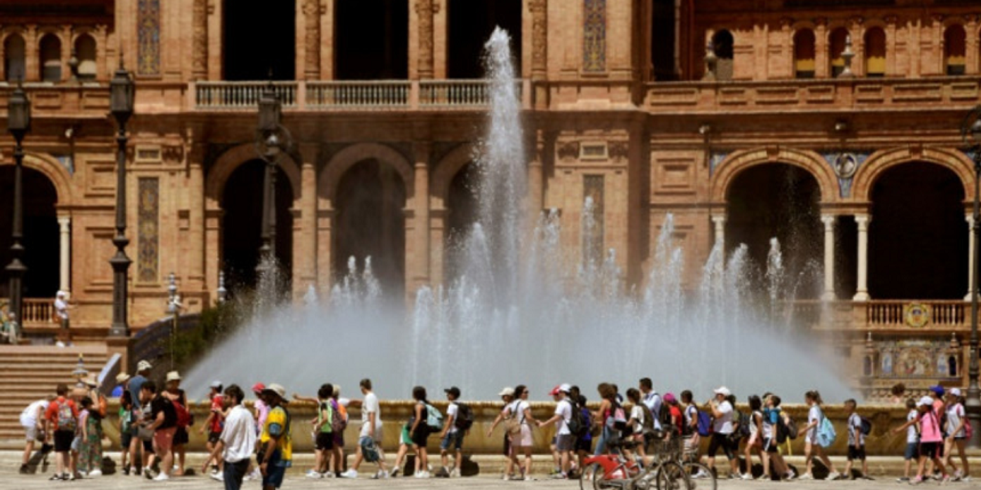 Spania continentală înregistrează un record absolut de temperatură în aprilie de 38,8 grade Celsius, la Cordoba. Numărul zilelor anului marcate de căldura estivală a crescut de la 90 în 1971 la 145 în 2022