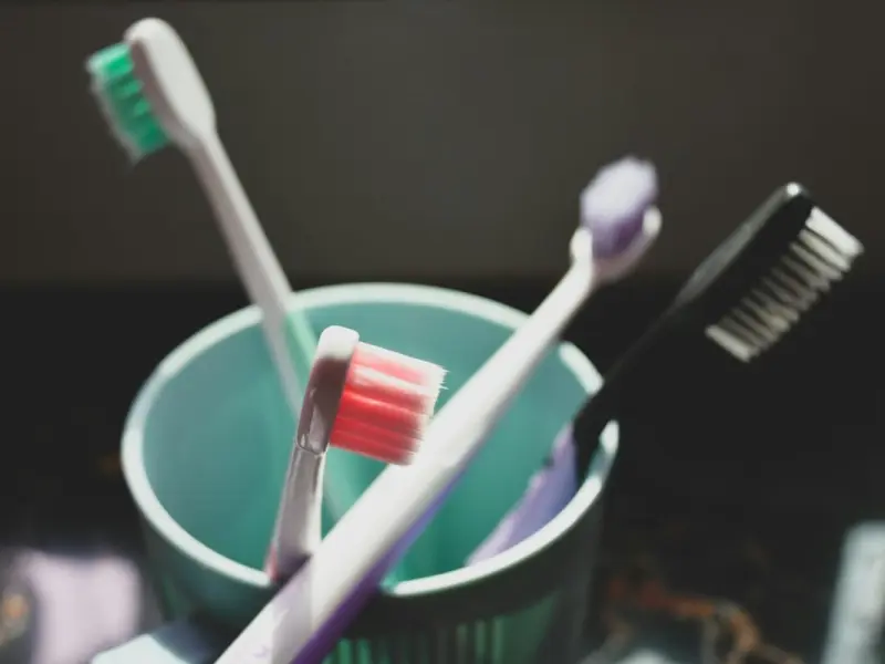 Curățare eficientă, rutină simplificată: de ce periuța electrică schimbă complet igiena orală modernă