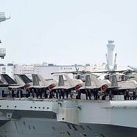 Grupul de luptă al NATO care apără Marea Neagră: portavion, avioane F-35, fregate, distrugătoare. Gata de atac