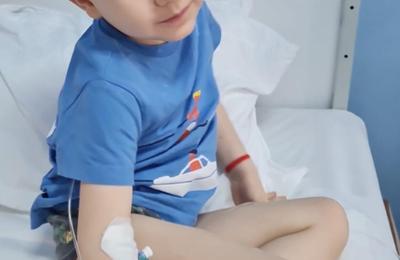 Fii și tu alături de Darius, băiețelul de doar 5 ani diagnosticat cu leucemie acută limfoblastică!